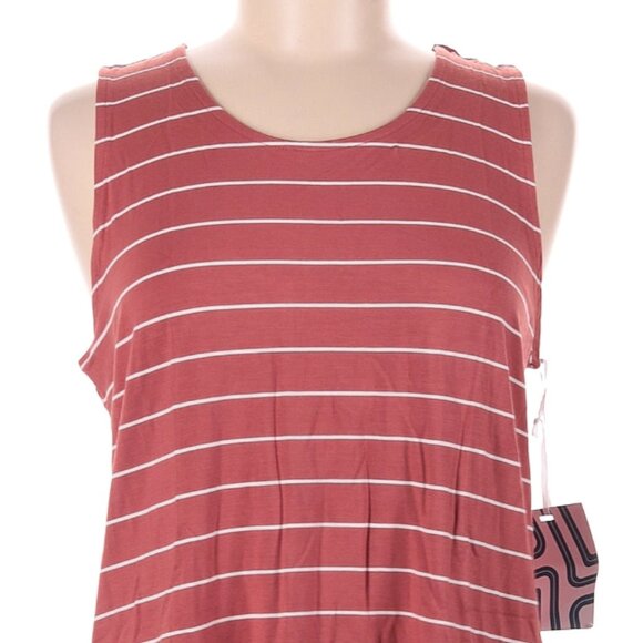 🚨 50% OFF BUNDLES! ENDS 12/7 🚨 NWT Market & Spruce  Twist Back Knit Tank Top - Picture 3 of 7